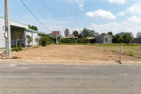 Bán đất nền gần trung tâm Đức Huệ