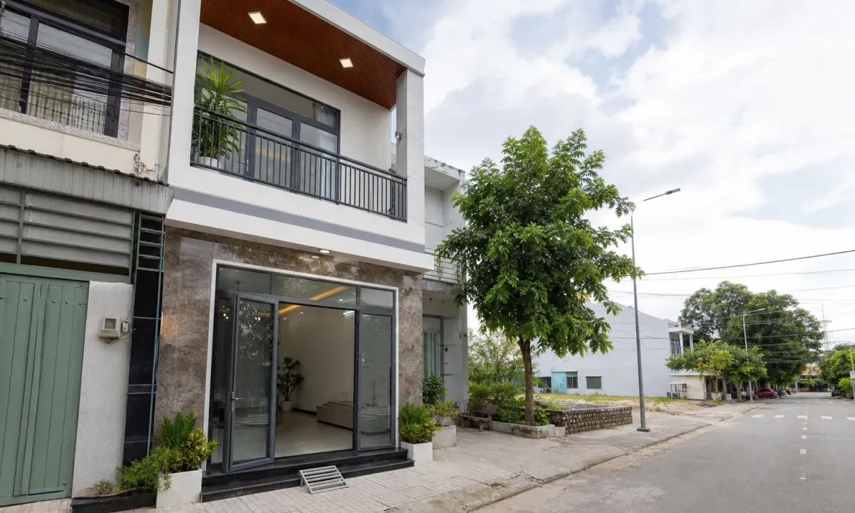 Bán nhà phố Thị trấn Cần Đước