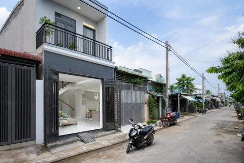 Bán nhà phố gần KCN Long Hậu, Cần Giuộc