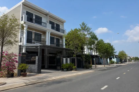 Bán nhà phố 45 Đường 30/4, TP. Tây Ninh