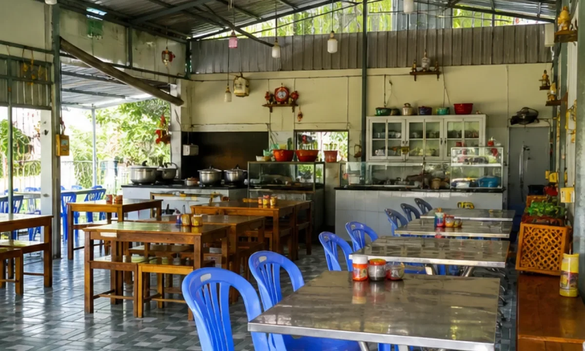 Sang nhượng quán ăn / nhà hàng Xã Tân Tây, Thạnh Hóa