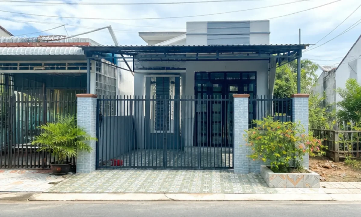 Bán nhà phố mặt tiền Xã Nhơn Ninh, Tân Thạnh